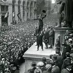 Bombs, Fat Cats And Charlie Chaplin: Here's What Wall Street Looked Like In The Early 20th Century