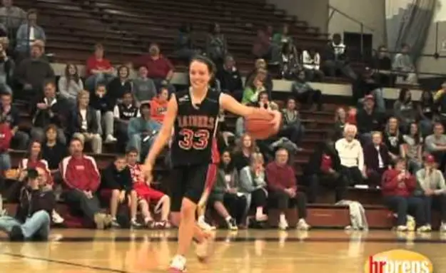 An Absurdly Bad Girls Dunk Contest